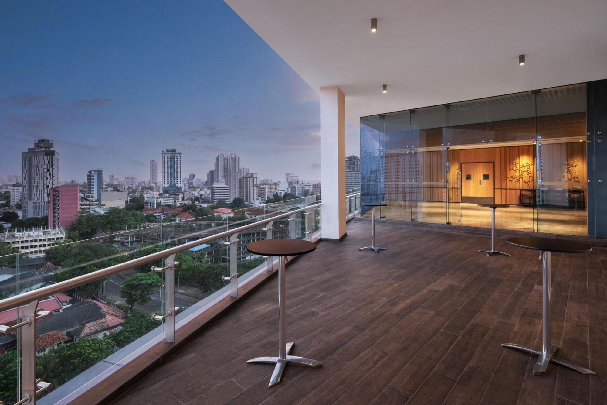 Hotel Courtyard By Marriott Colombo Extérieur photo
